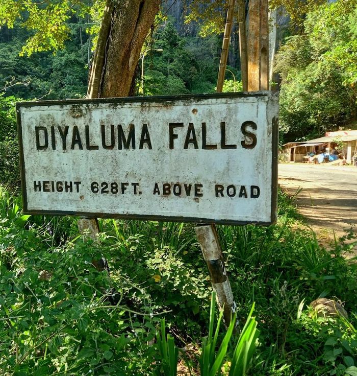Diyaluma Falls