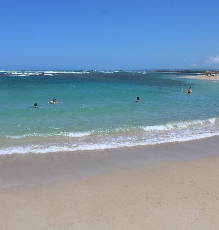 Golden Beach (Playa Dorada)