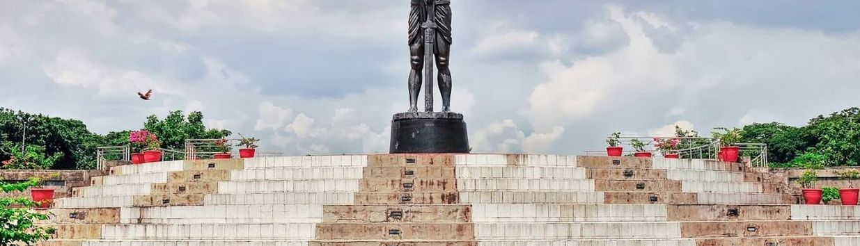 Lapu-Lapu Monumen