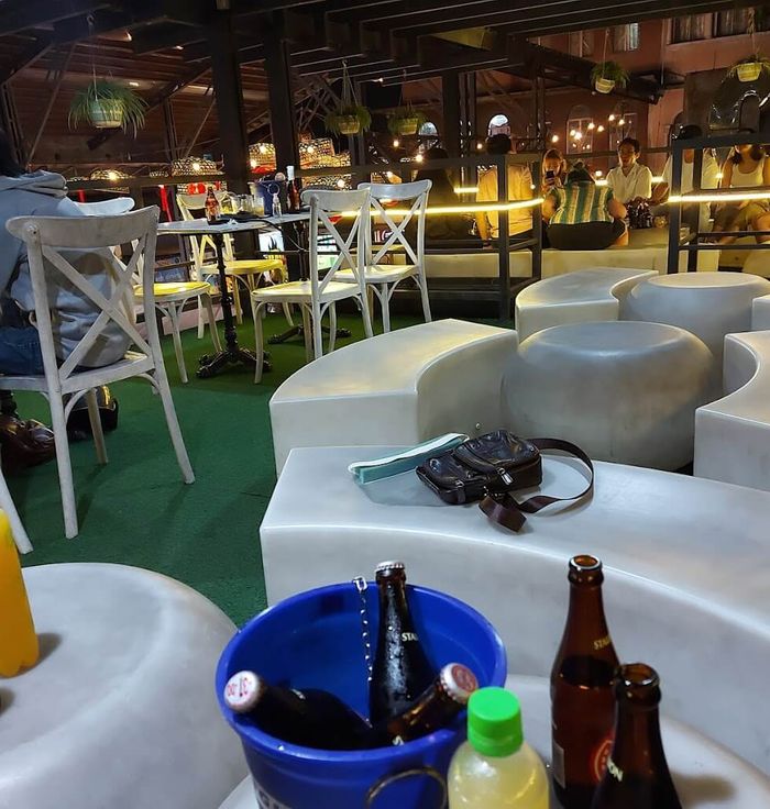 Maginhawa Food Park