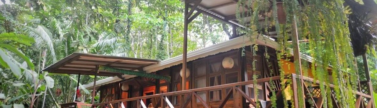 Pachamama Jungle River Lodge