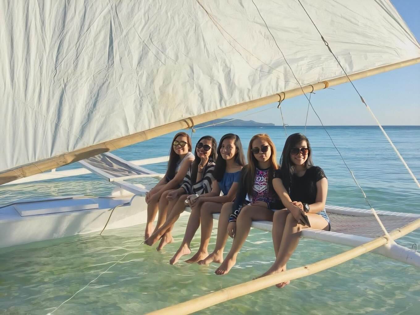 Parasailing in Boracay | Entrance Fee, Opening Hours & More