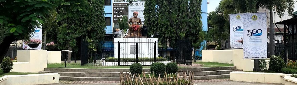 Plaza Hamabar