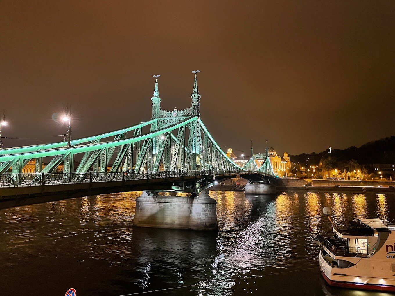 Puente de la Libertad Entrance Fee, Opening Hours & More