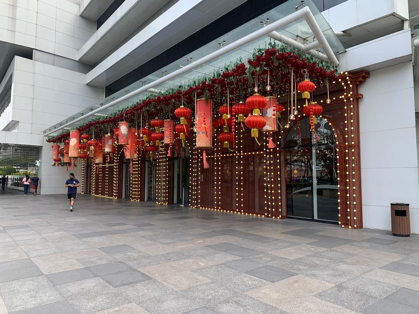 sm-aura-premier-entrance-fee-opening-hours-more