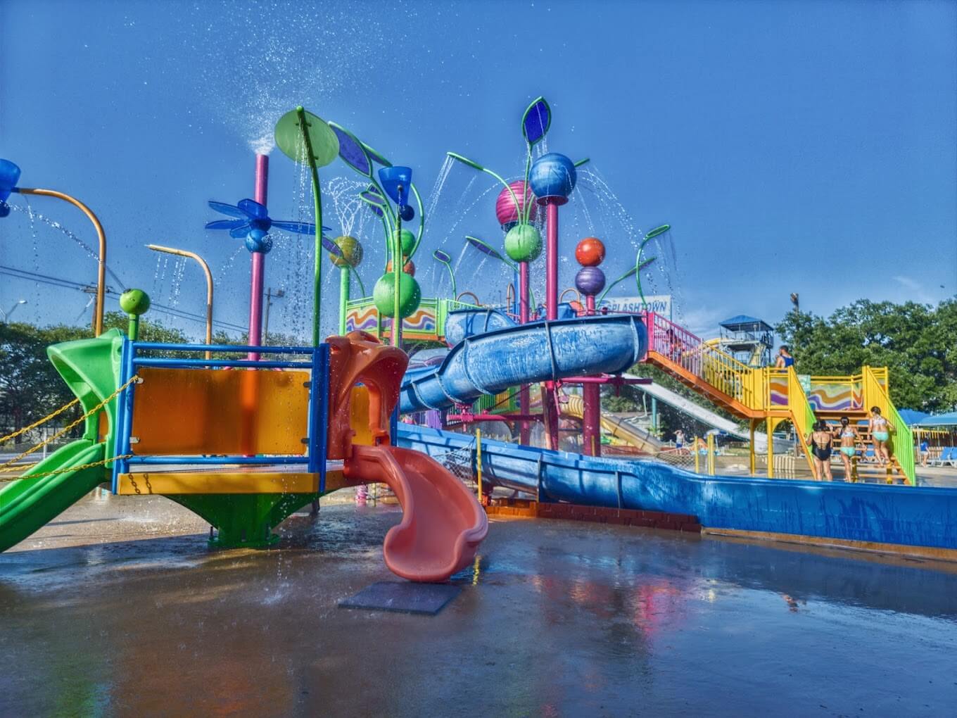 Splashtown San Antonio Entrance Fee, Opening Hours & More