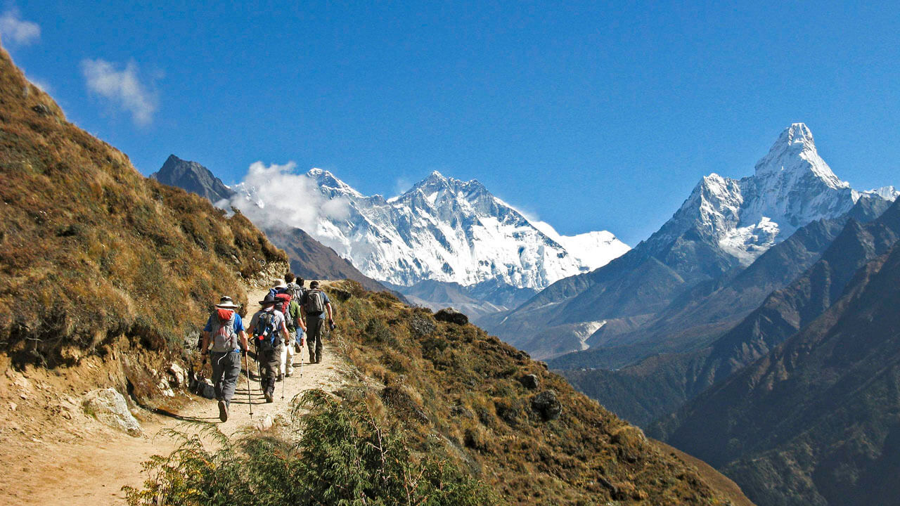 Himalaya trekking hot sale tours