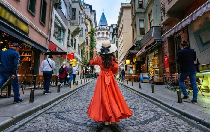 Istanbul Cloud Nine Tour