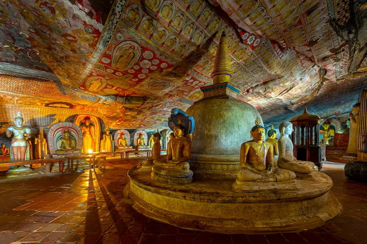 Kandy Dambulla Royal Cave Temple and Golden Temple}