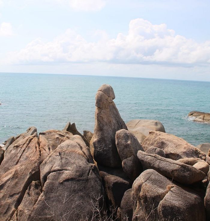 Grandfather and Grandmother Rocks (Hin Ta Hin Yai)