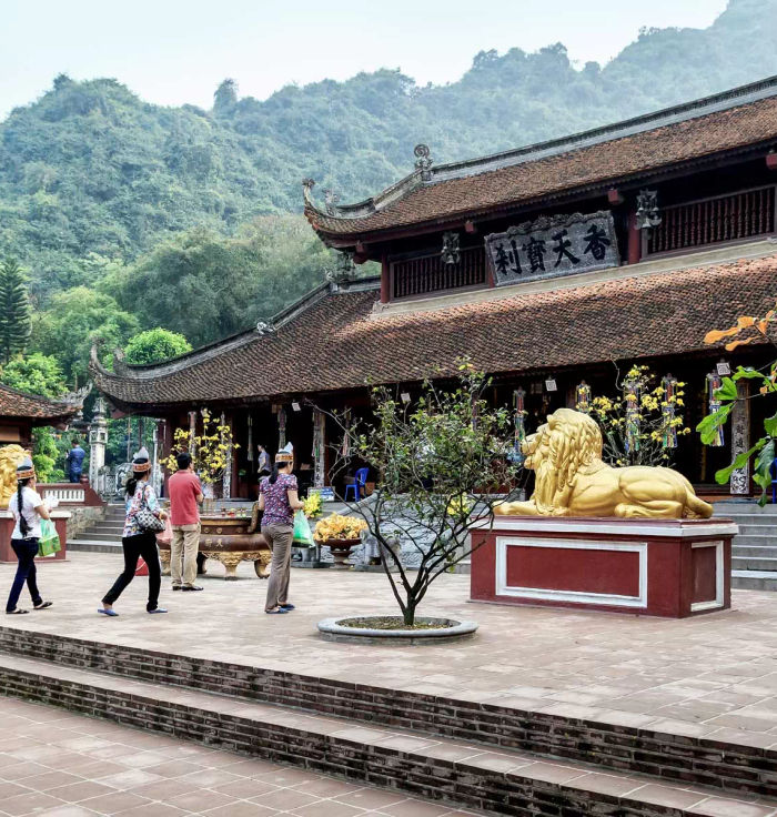 Ngoc Son Temple