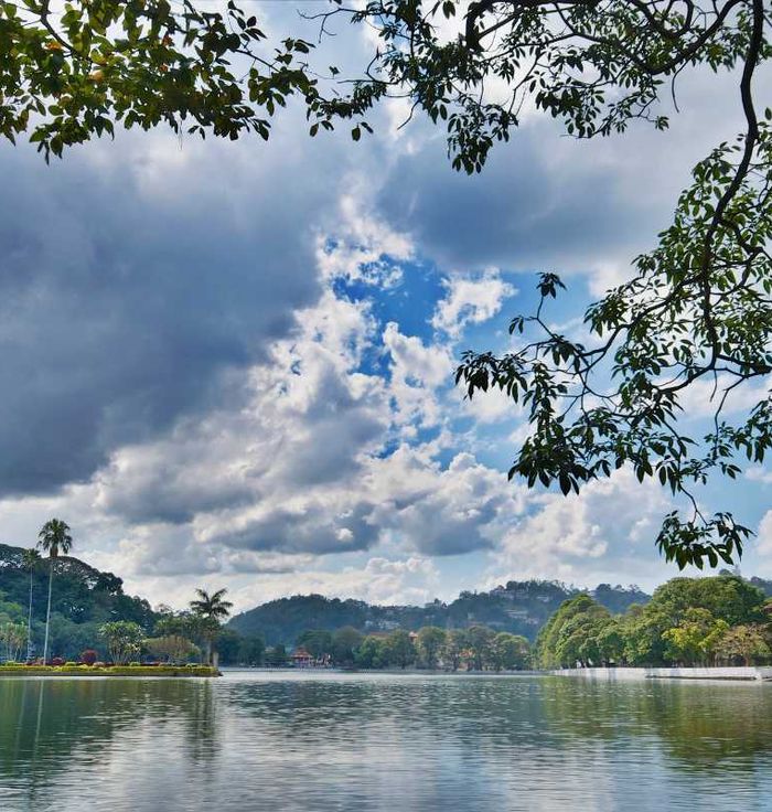 Kandy Lake