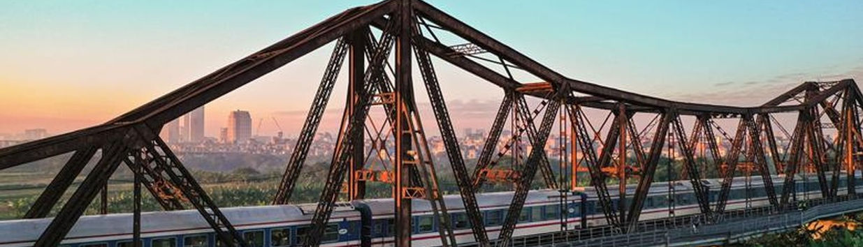 Long Bien Bridge