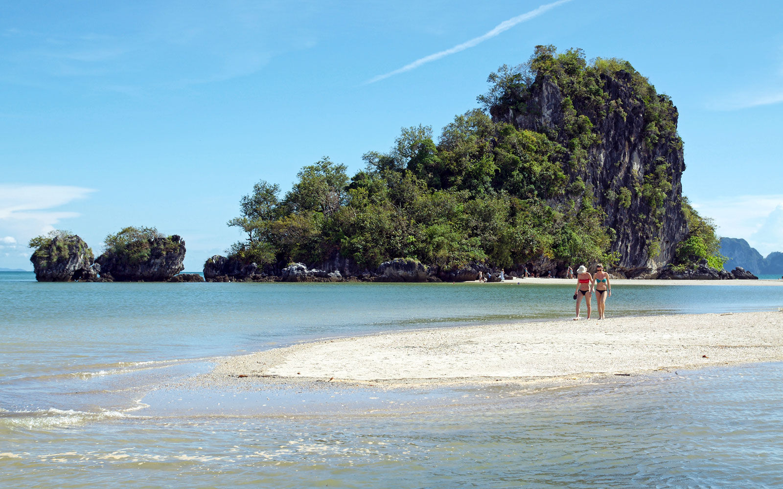 Nopharat Thara Beach