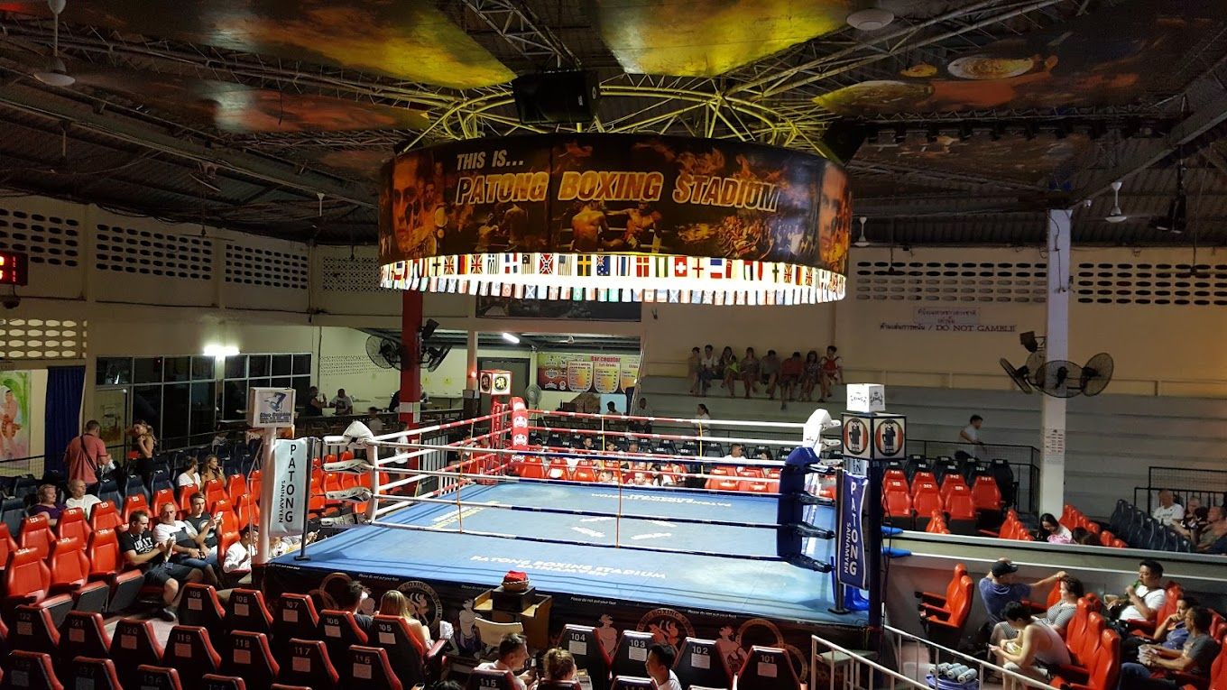 Patong Boxing Stadium Sainamyen