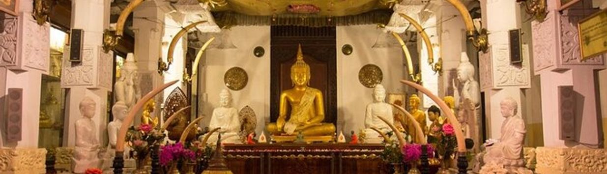 Sri Dalada Maligawa (Temple Of Tooth Relic)