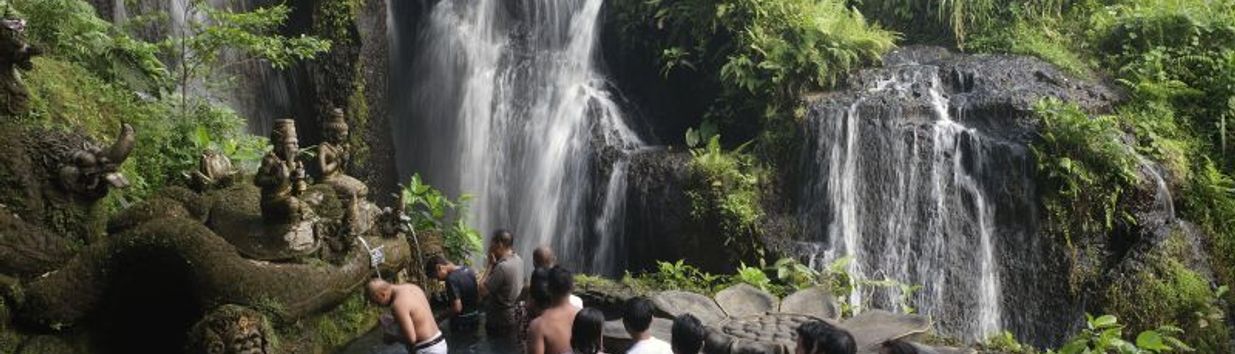 Taman Beji Griya Waterfall
