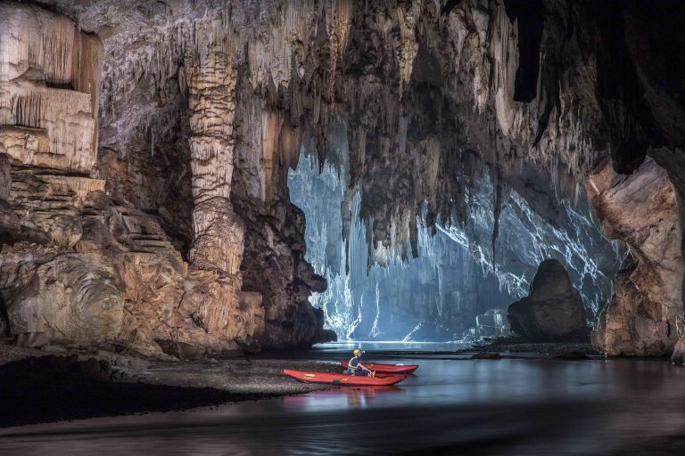 Tham Lod Cave