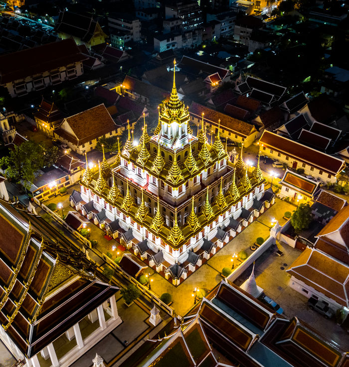 Wat Ratchanatdaram Worawihan (Loha Prasat)