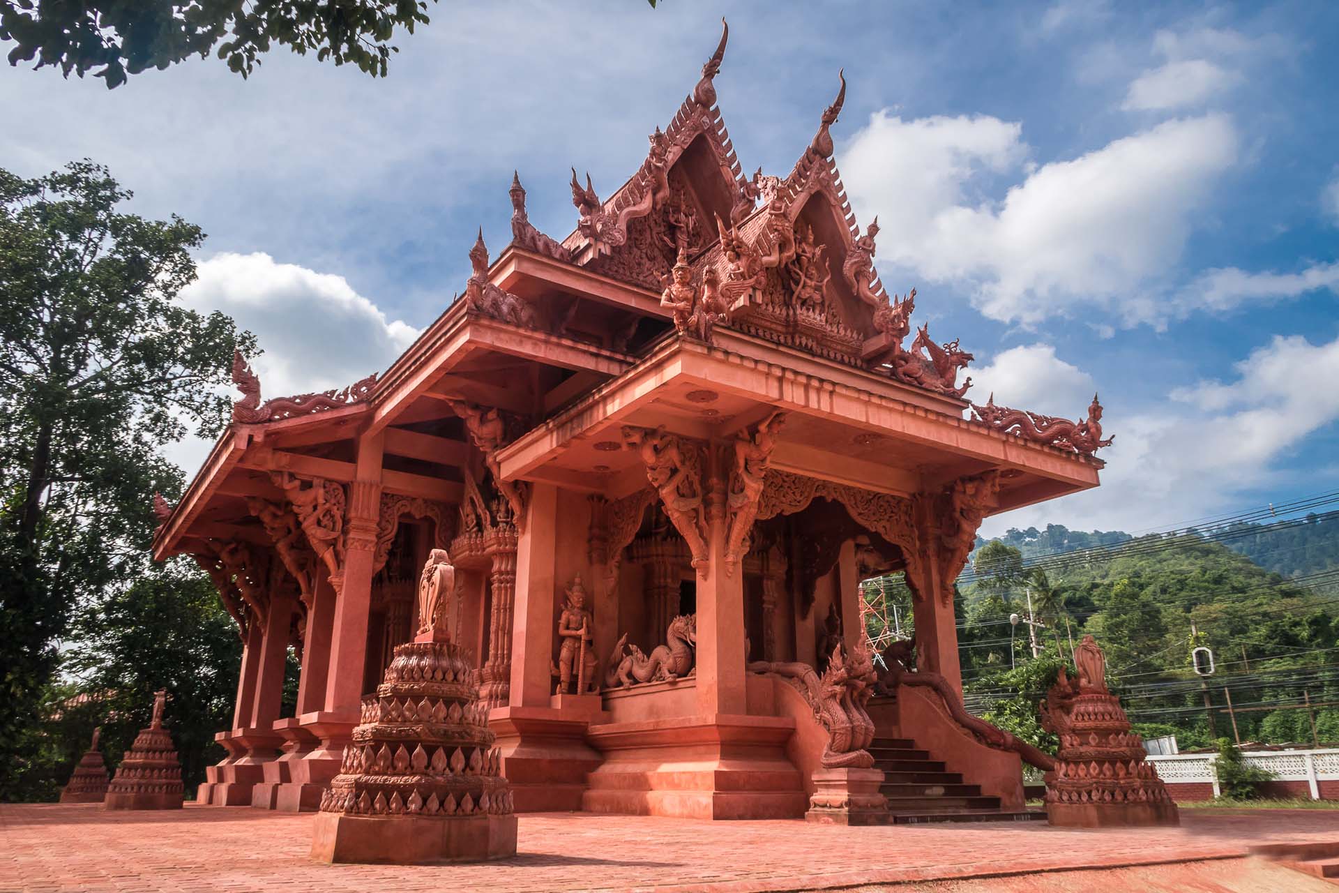 Wat Ratchathammaram (Wat Sila Ngu)