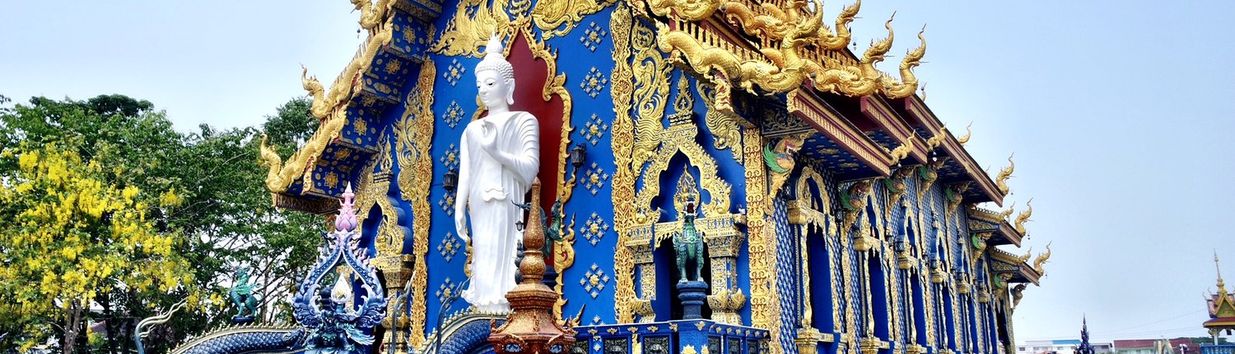 Wat Rong Suea Ten (Blue Temple)