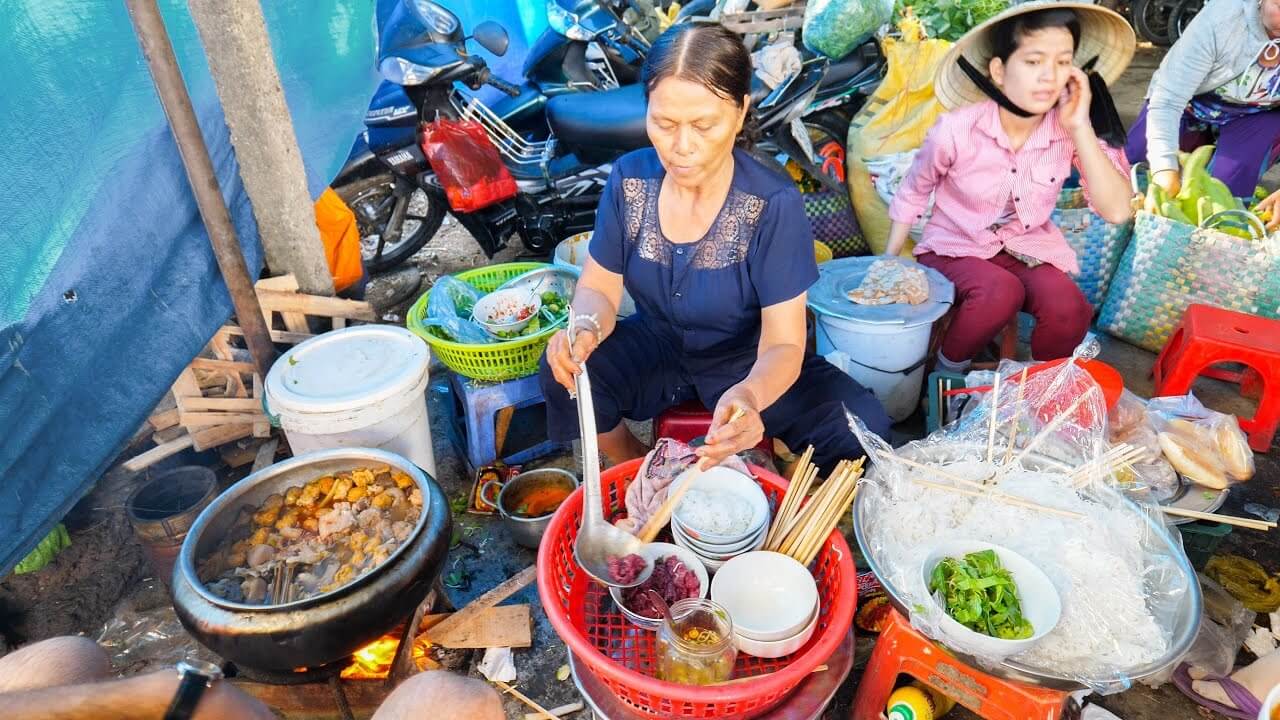 Vietnamese Street Food