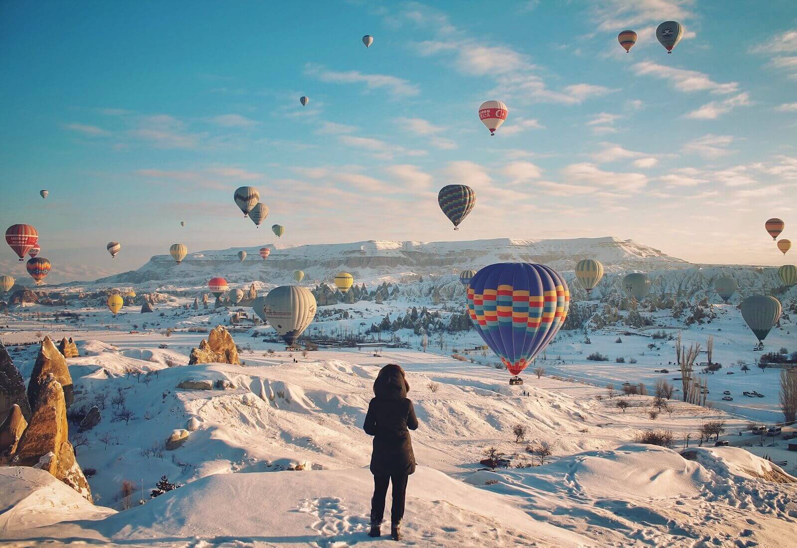 Hot air balloons traveling