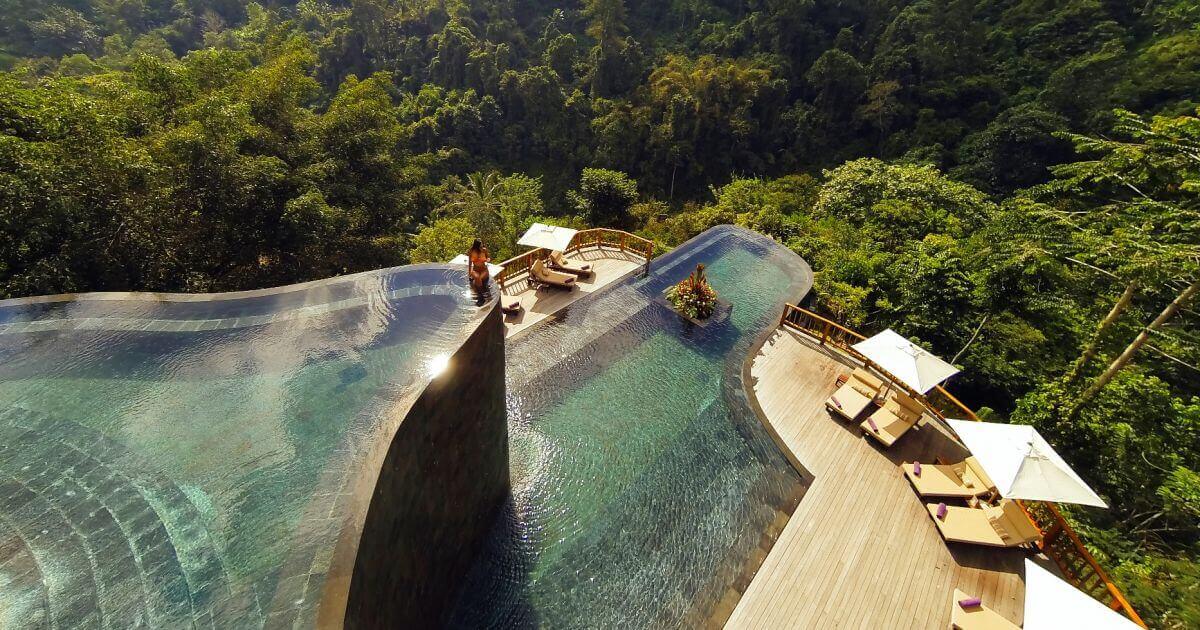 Swiming in Bali