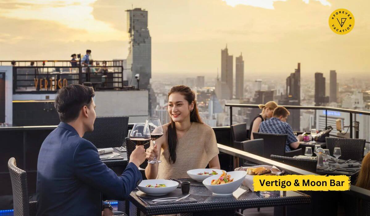 Vertigo & Moon Bar at Banyan Tree Hotel