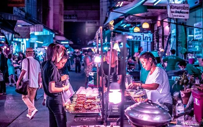 Bangkok By Night: The Ultimate Experience
