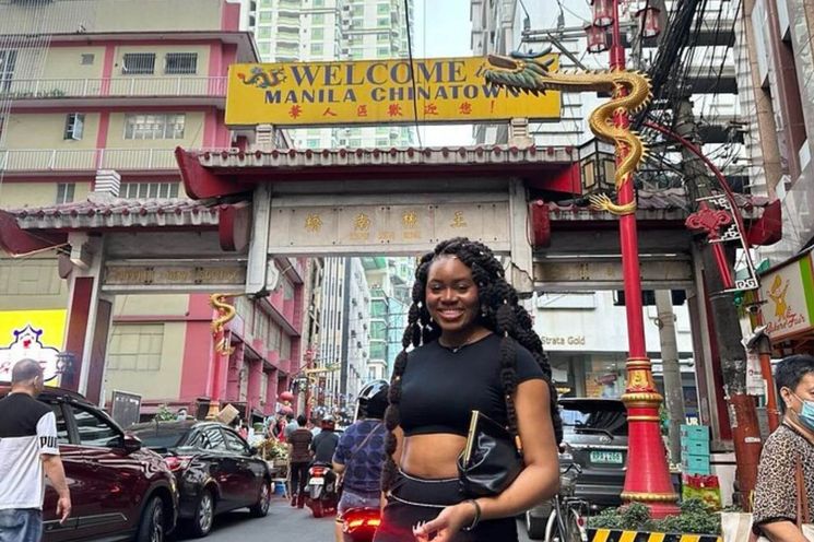Manila Binondo Food & Culture Walking Experience: From Temples to Teahouses