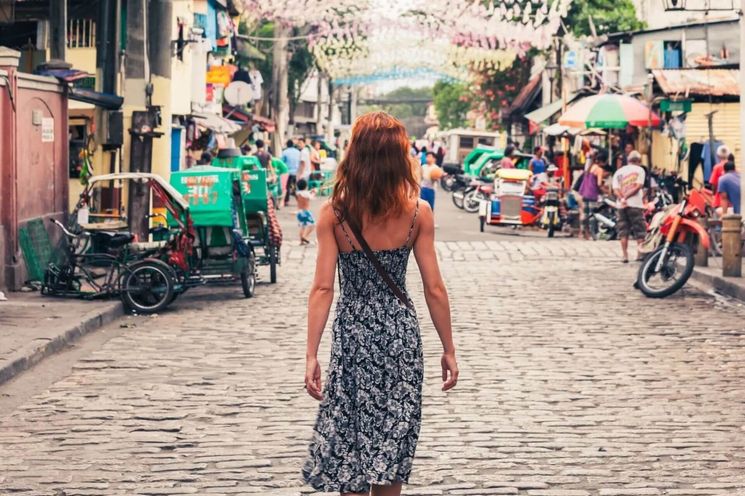 Manila Divisoria & Street Food Dare Tour