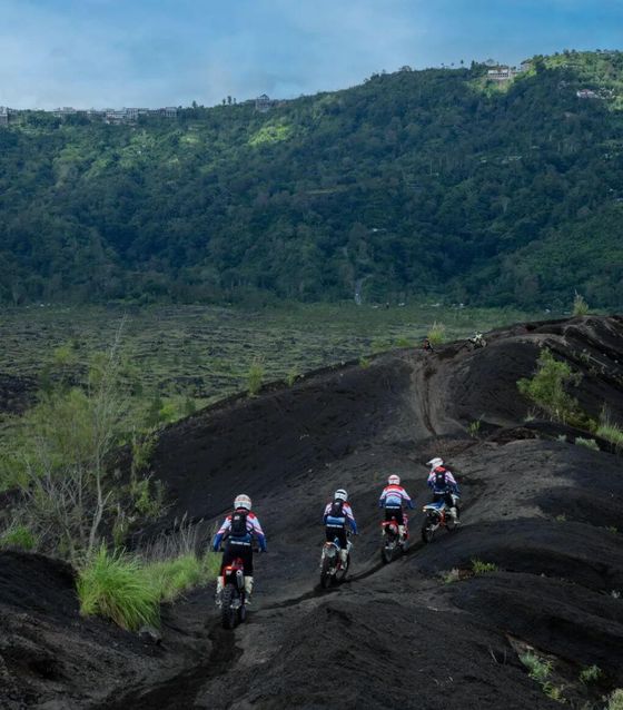 Kintamanii dirt bike