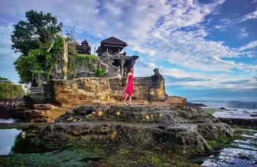 Beautiful Tanah Lot Temple, Bali Indonesia
