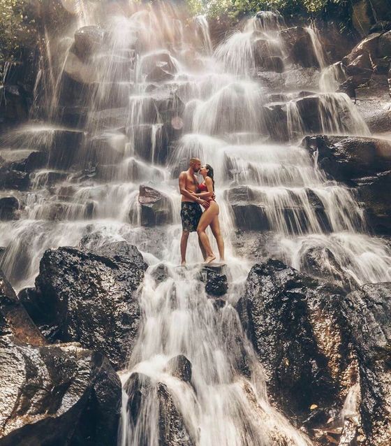 Kanto Lampo Waterfall, Bali instagram tour