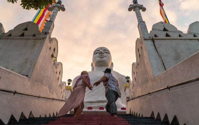 Kandy Instagram Tour: The Most Famous Spots