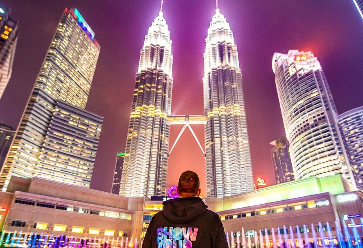 Kuala Lumpur By Night: A Magical Light Experience