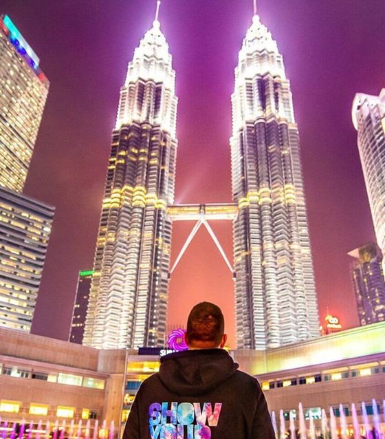 Kuala Lumpur By Night: A Magical Light Experience