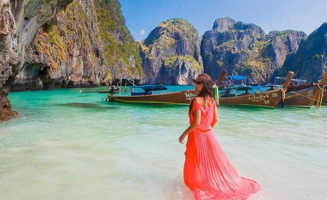 VIP Private Boat to Phi Phi Island: Snorkeling + Land Tour